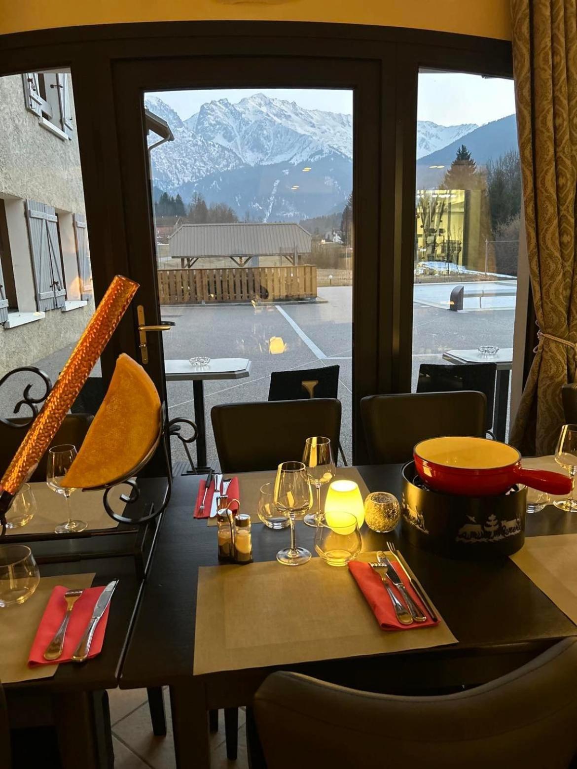 Hotel Restaurant Le Madame La Ferrière Esterno foto